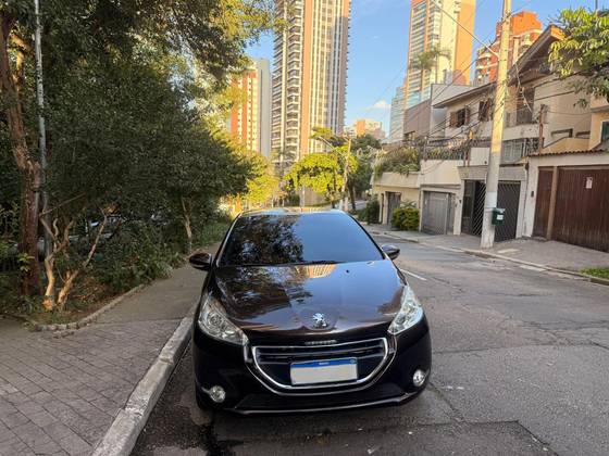 PEUGEOT 208 1.6 GRIFFE 16V FLEX 4P AUTOMÁTICO